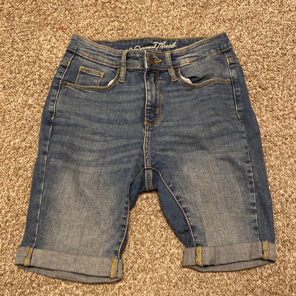 Bermuda jean shorts